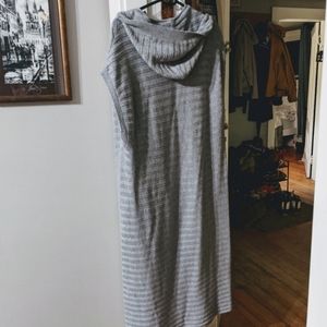 CLOSEOUT 2 for $25 White House Black Market